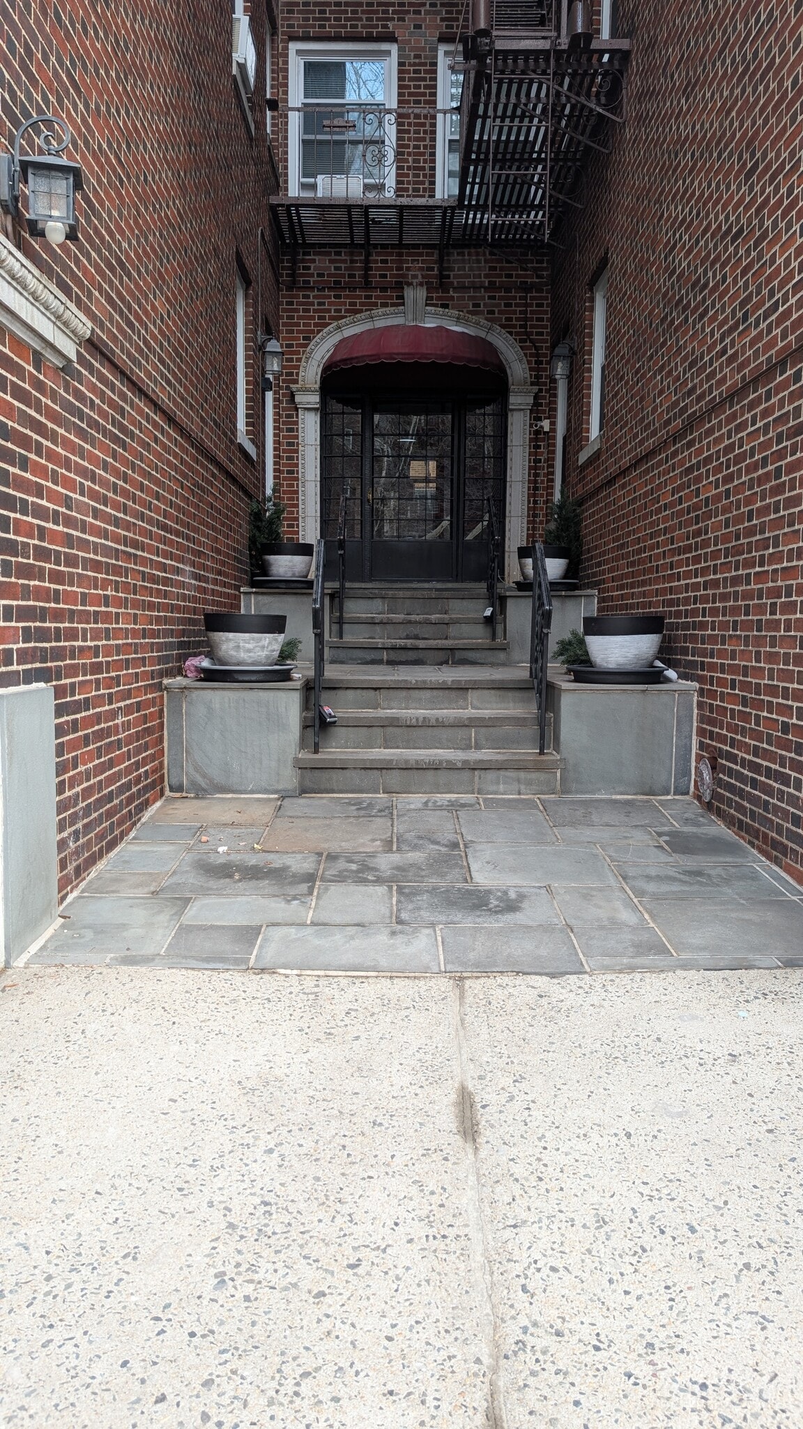 Building Photo - 7411 Boulevard East