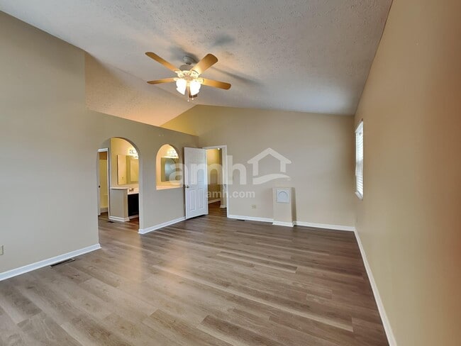 Building Photo - 22 Bend View Dr