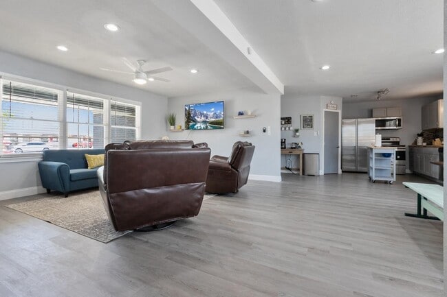 Building Photo - 4804 44th St