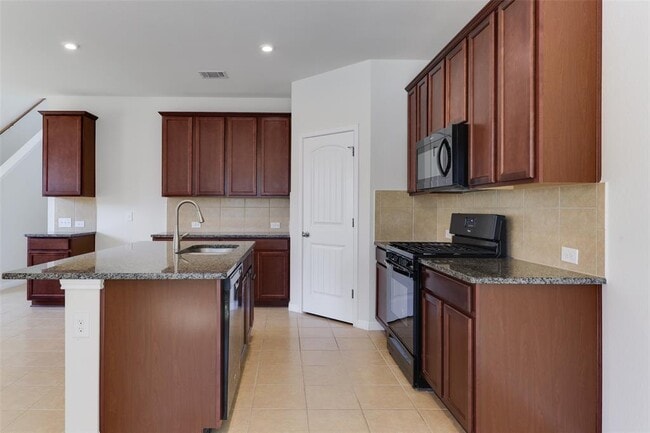 Building Photo - 2912 Cotton Gin Dr