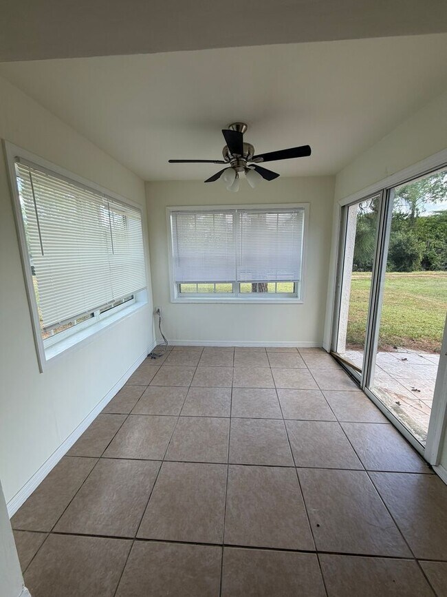Building Photo - 4608 Douglas Ln