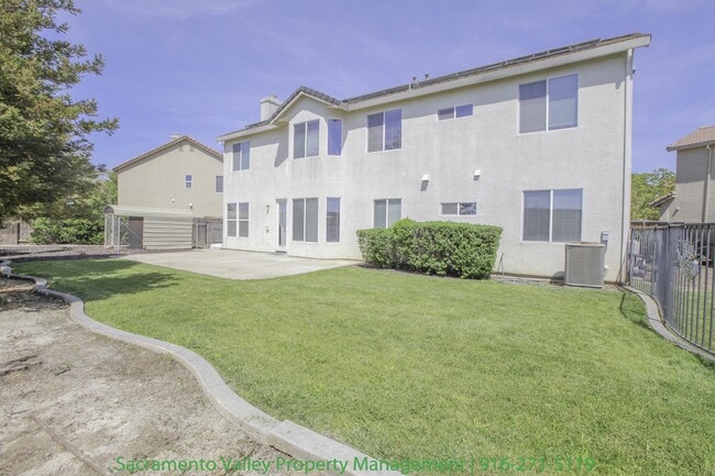 Building Photo - 2400 Snowy Egret Ct