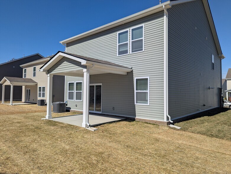 Building Photo - 1055 Baltusrol Ln