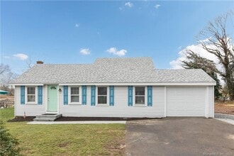 Building Photo - 18 Thompson Ln