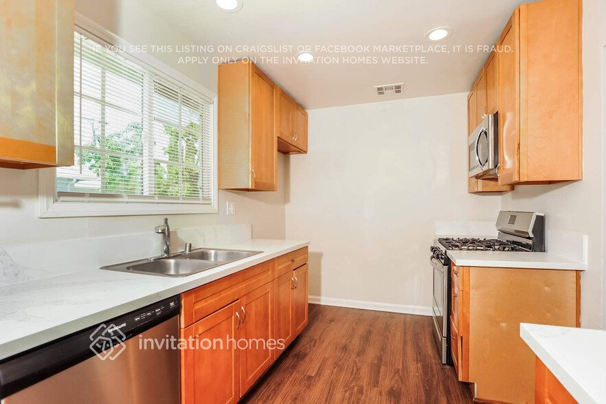 Building Photo - 6944 Lurline Ave