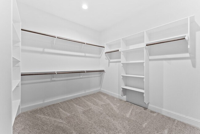 Building Photo - 6020 Sunny Stone Dr