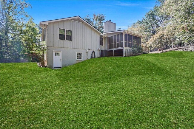 Building Photo - 4684 Ben Hill Dr