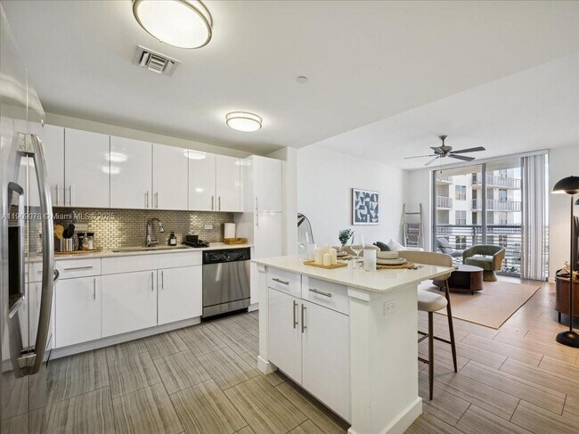 Building Photo - 1776 Polk St