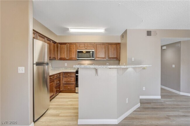 Building Photo - 760 Hunters Creek Ln