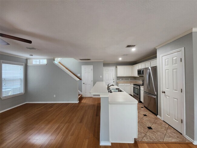 Building Photo - 119 Anise Tree Pl