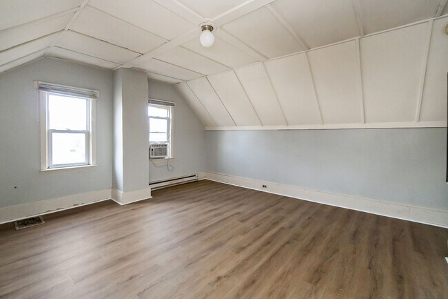 Building Photo - 301 W Wilkes Barre St