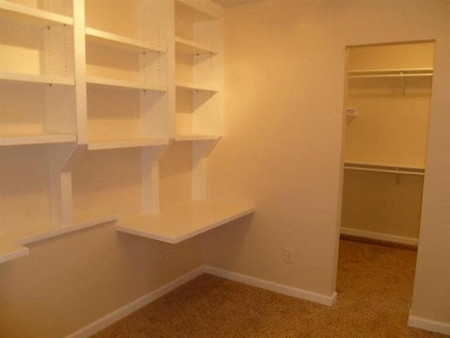 Building Photo - 4816 Roberts Dr