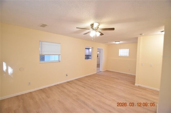 Building Photo - 1106 E Seneca Ave