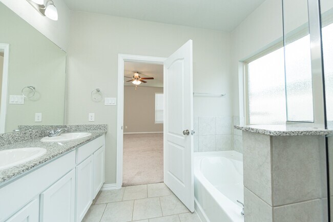 Building Photo - 31303 Palomino Ranch Path