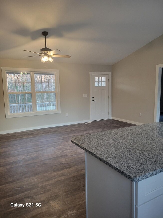 Building Photo - 6036 Seneca Trail