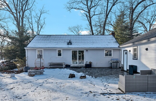 Building Photo - 1815 New Britain Ave