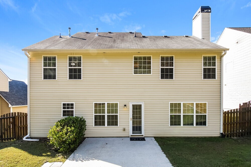 Building Photo - 217 E Skyline View