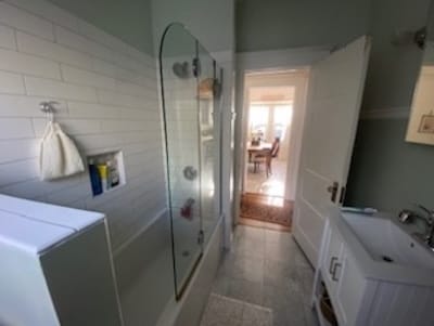 Building Photo - 692 62nd St