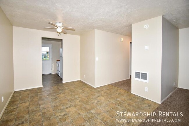 Building Photo - 336 S 51st Pl