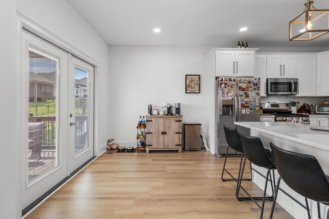 Building Photo - 276 Bluebell Dr
