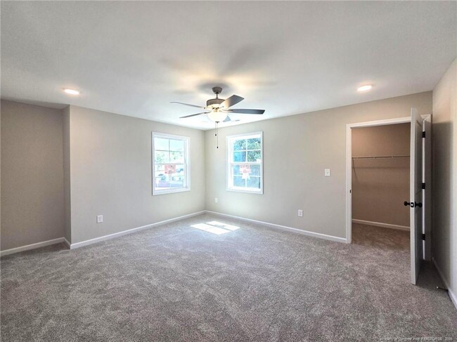Building Photo - 1511 Fort Bragg Rd