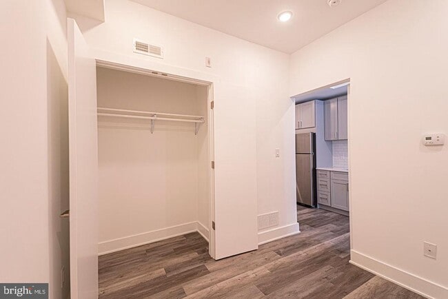 Building Photo - 1245 Ridge Ave