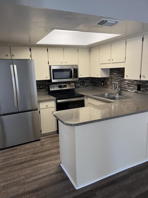 Building Photo - 143 Windtree Ln