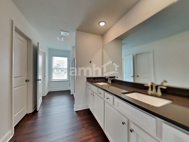 Building Photo - 738 Alcovy Ml Pk