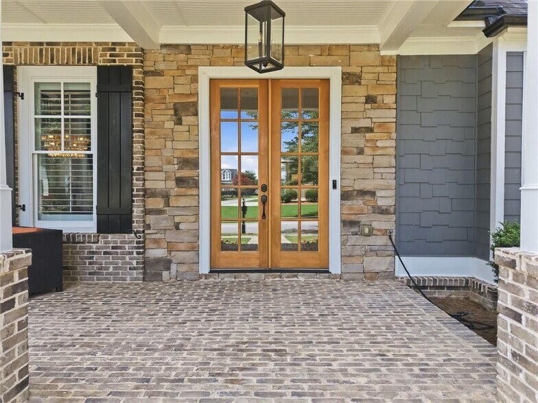 Building Photo - 5451 Autumn Flame Dr NE