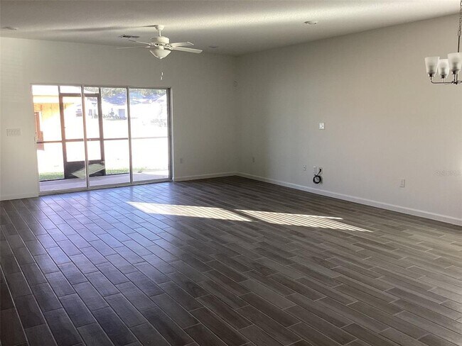 Building Photo - 7898 SW 74th Lp