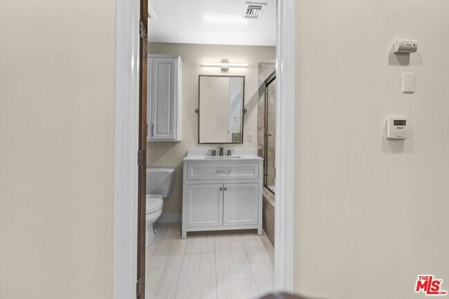 Building Photo - 3833 Huron Ave