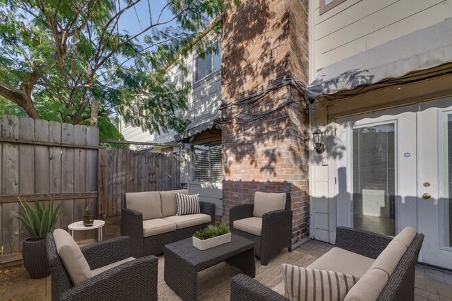 Building Photo - 14228 Misty Meadow Ln