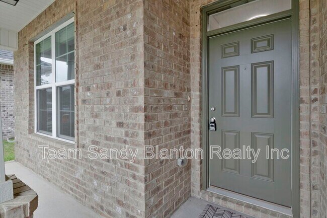 Building Photo - 5402 Parkside Dr