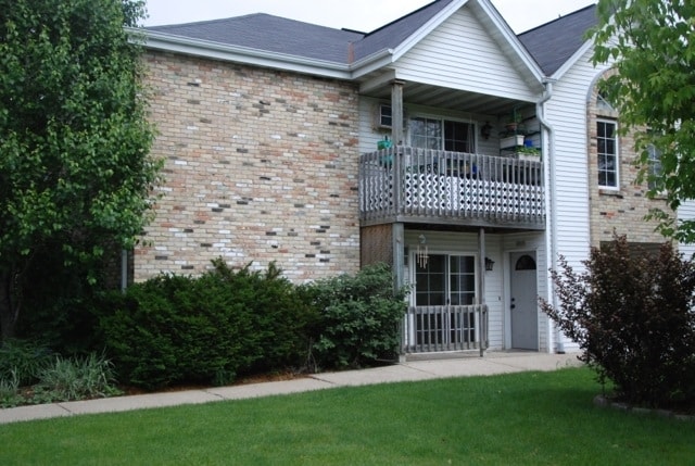 Upper Unit - 9915 W Oklahoma Ave