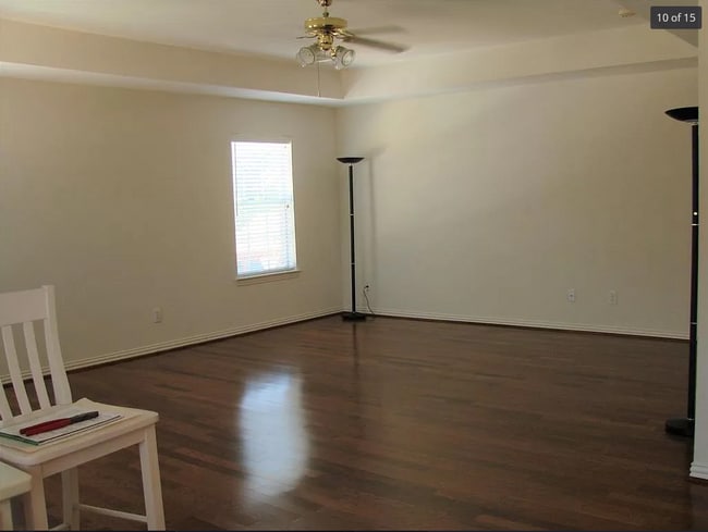 Building Photo - 1605 Berwick Dr