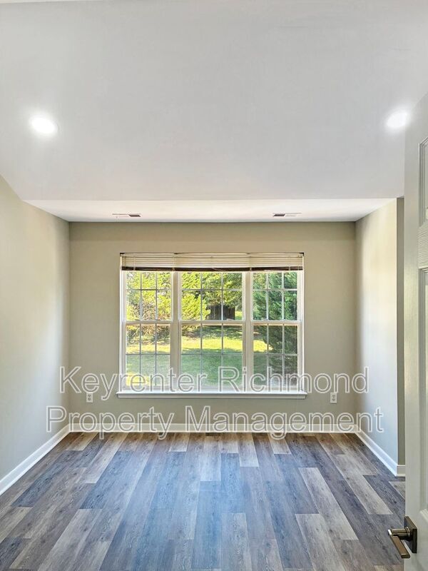 Building Photo - 9207 Stone Meadow Dr