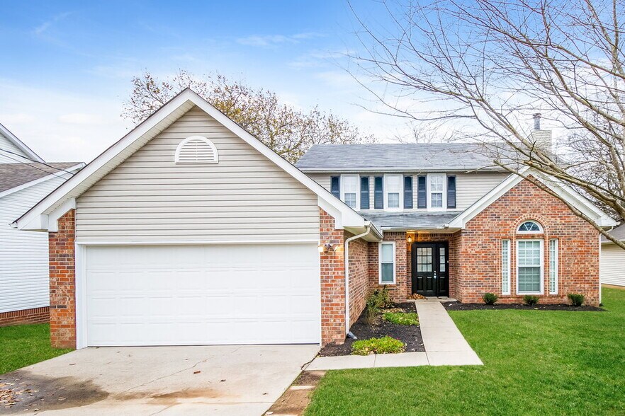 Primary Photo - 104 Northlake Dr
