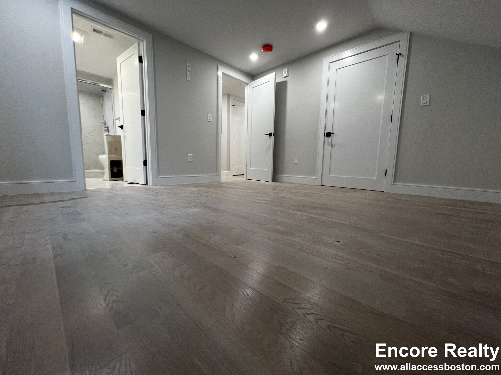 Building Photo - 13 Greylock Rd