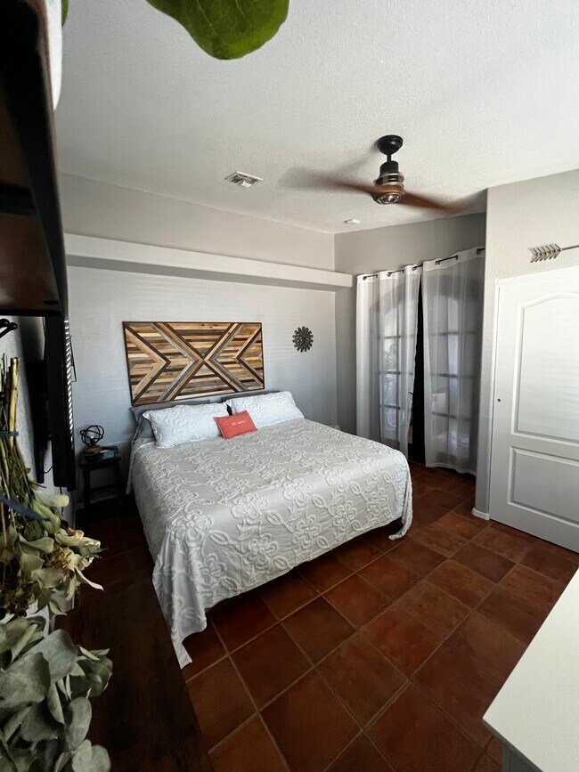 Building Photo - 8443 Forget Me not St