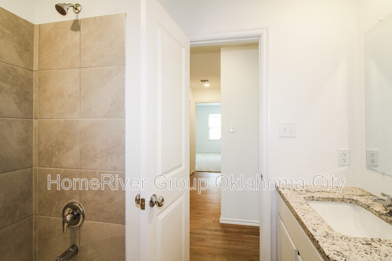 Building Photo - 3740 Palmetto Blf Dr