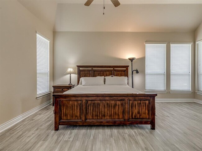 Building Photo - 2500 Cordgrass Ln