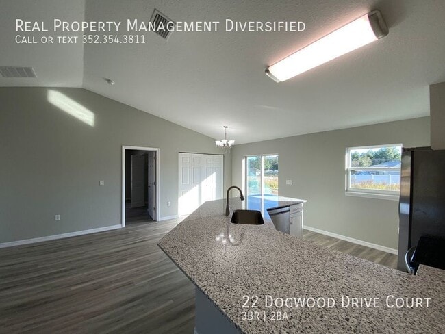 Building Photo - 22 Dogwood Dr Ct