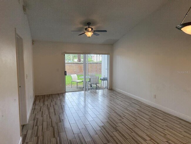 Building Photo - 1239 Lucaya Cir