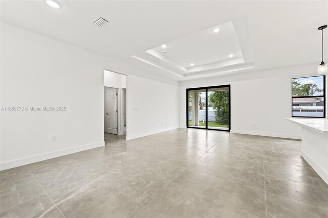 Building Photo - 3705-3737 37th St SW