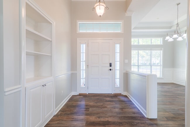 Building Photo - 4246 Netherfield Ln