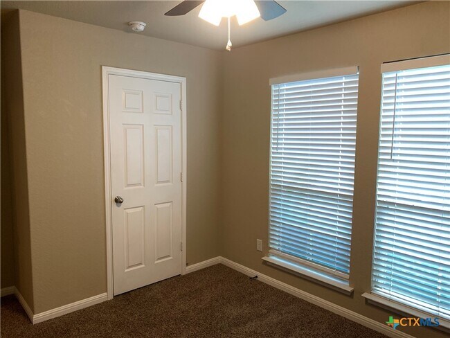 Building Photo - 2587 Diamondback Trail