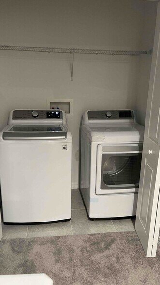 Building Photo - 2906 E 15th Ave