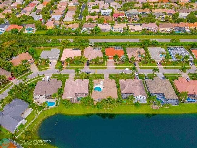 Building Photo - 20107 Ocean Key Dr