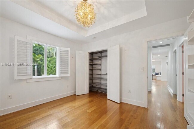 Building Photo - 2910 Calusa St