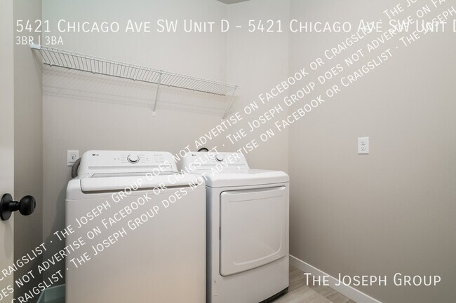 Building Photo - 5421 Chicago Ave SW